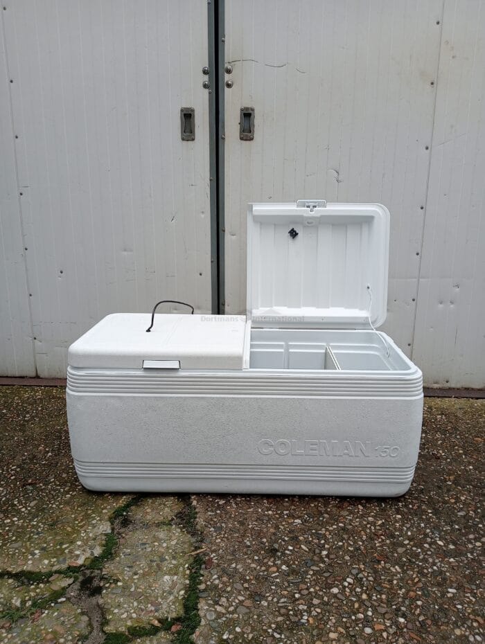 Coleman cooler 150 qt